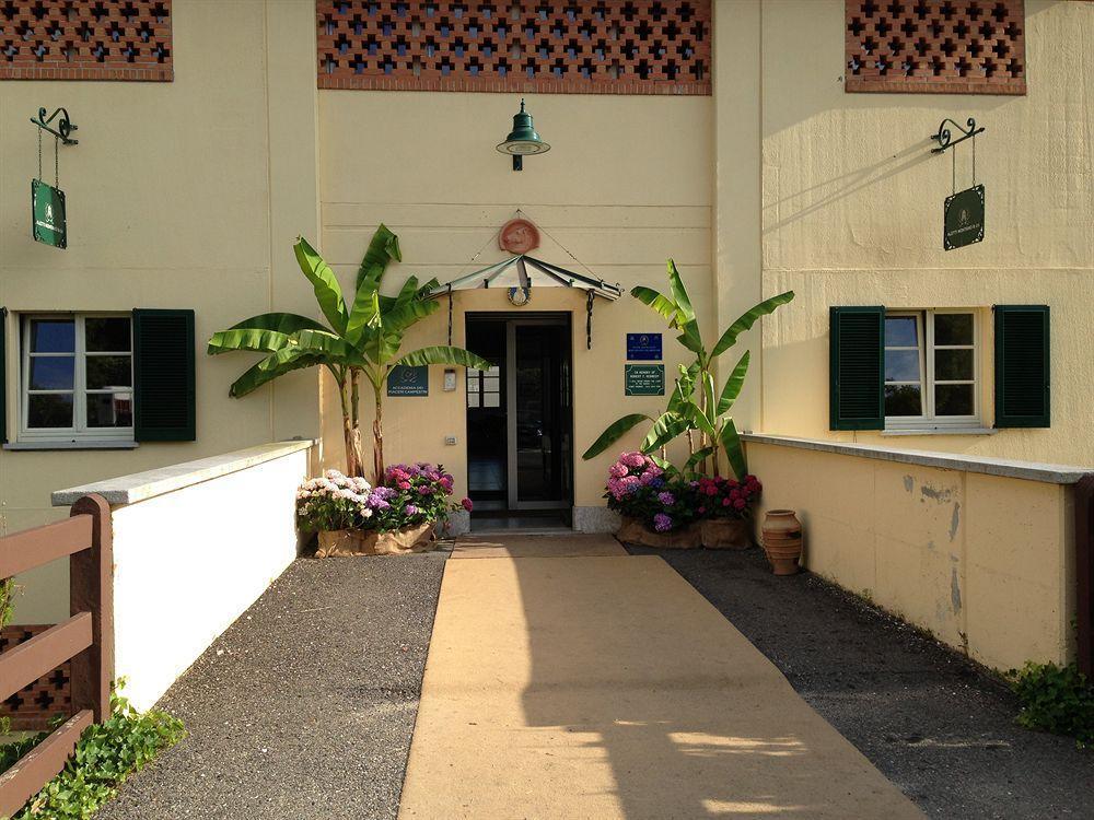Foresteria Dei Piaceri Campestri Casciago Ngoại thất bức ảnh